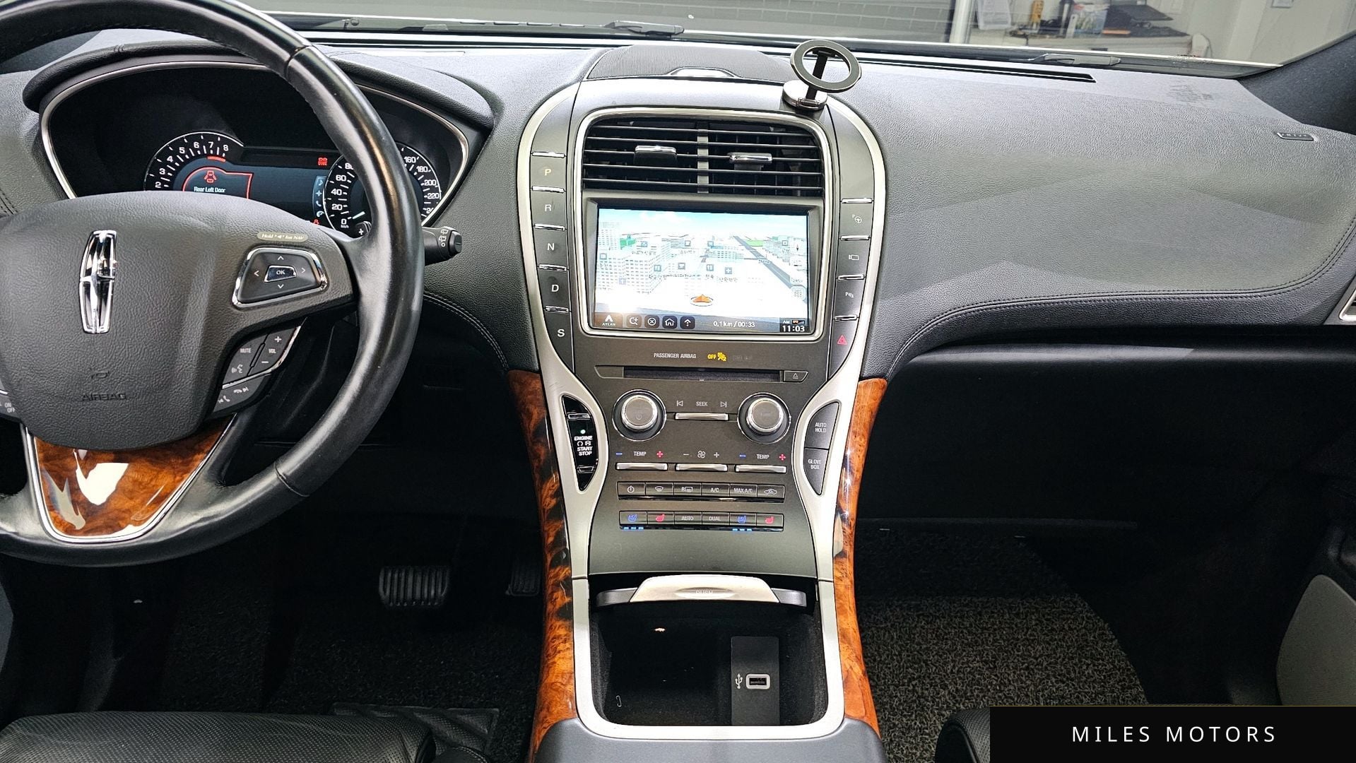 Lincoln MKX 2017 — миниатюра 19