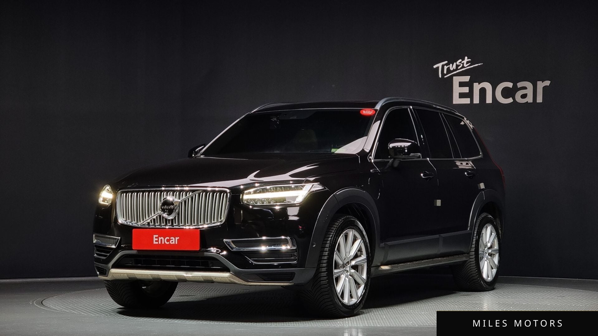 Volvo XC90 2017 — фото 1 из 12