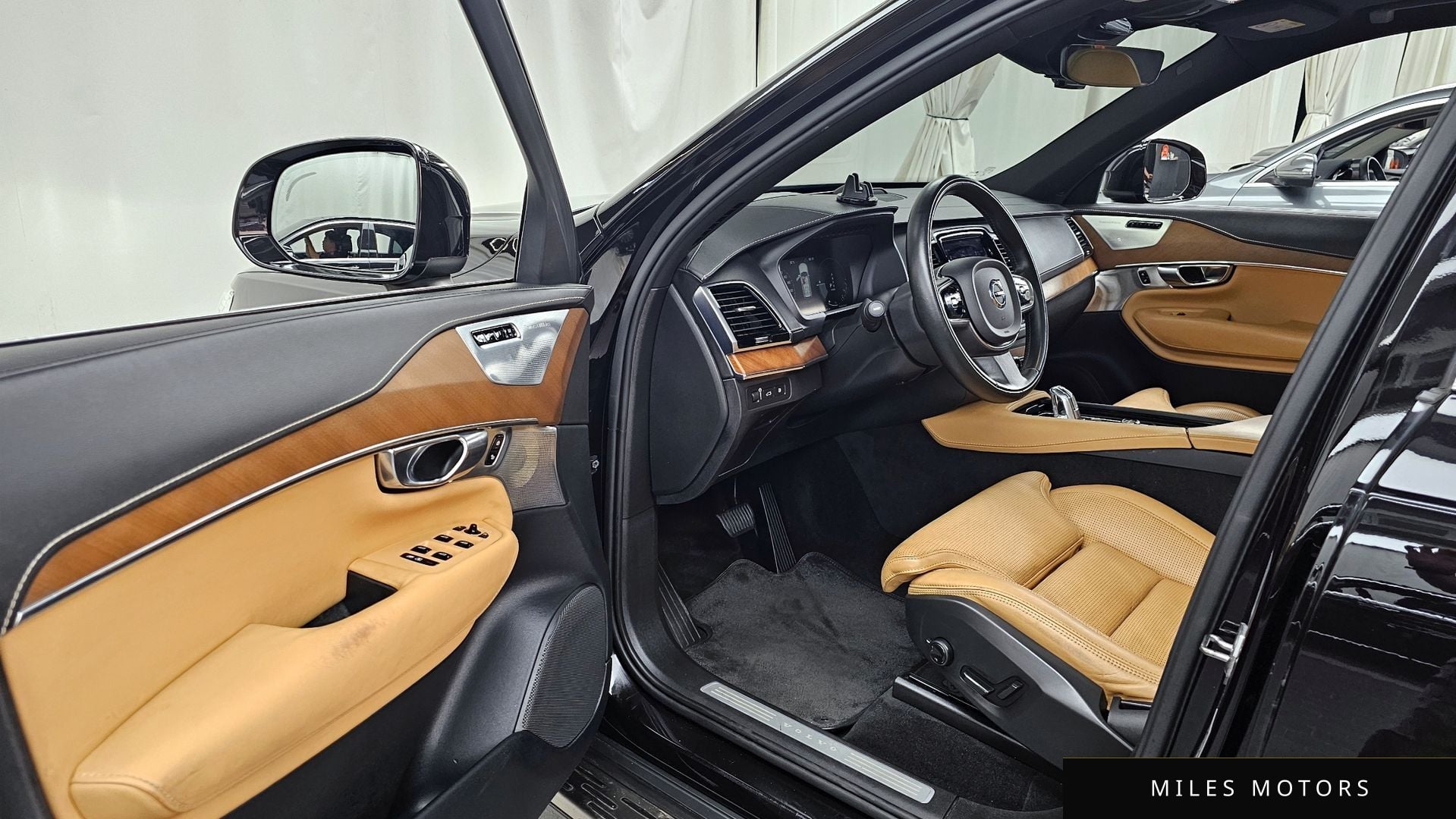 Volvo XC90 2017 — миниатюра 10
