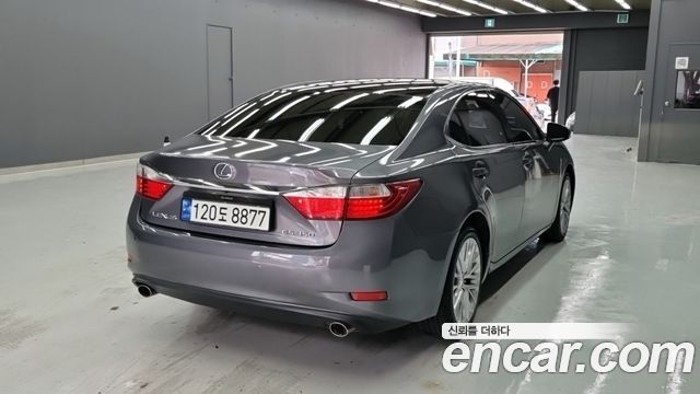 Лексус ES350 2015 — миниатюра 2