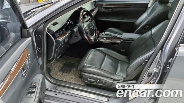Лексус ES350 2015 — миниатюра 11