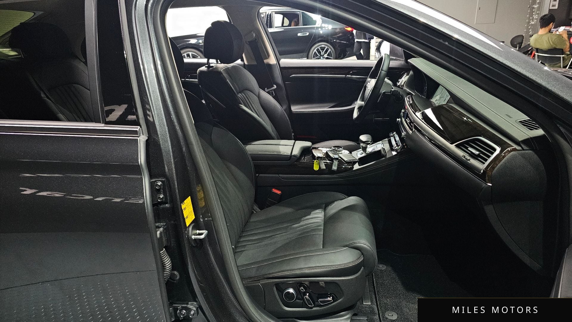 Genesis G90 2021 — миниатюра 10