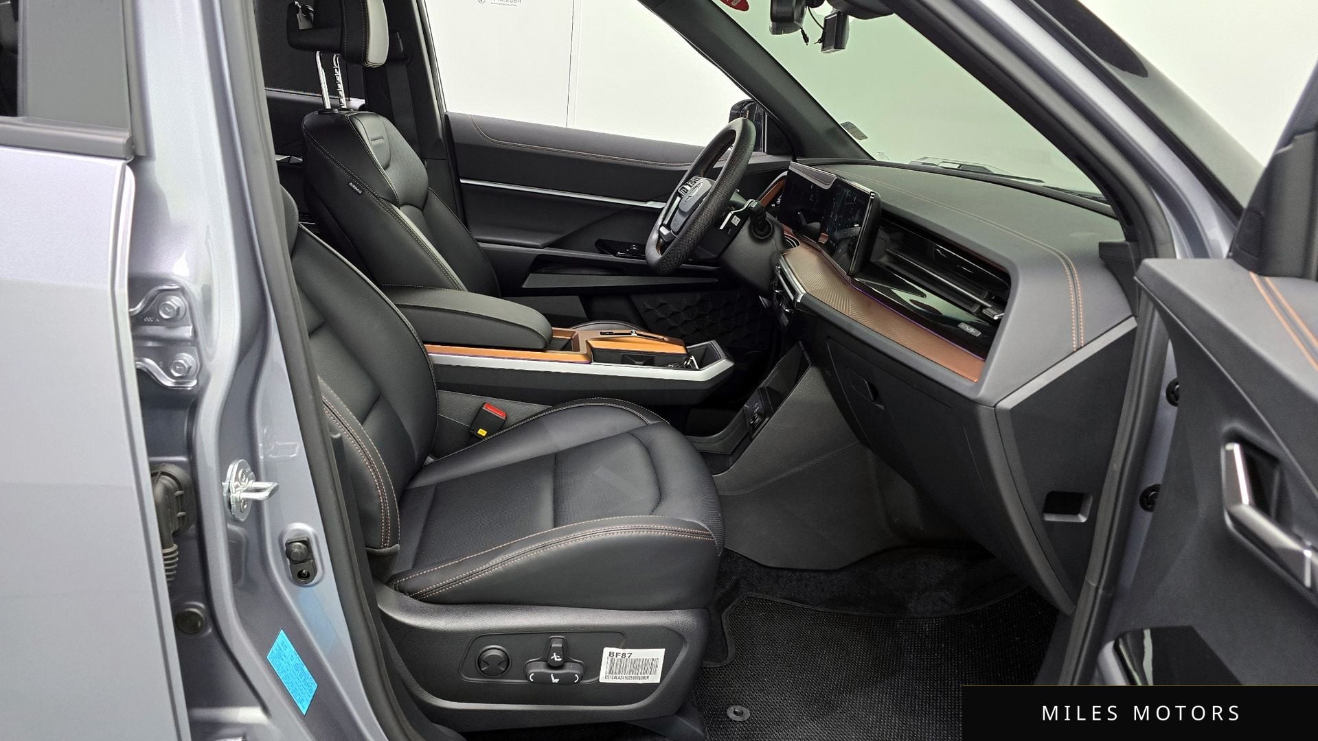 KG Mobility Torres 2025 — миниатюра 10