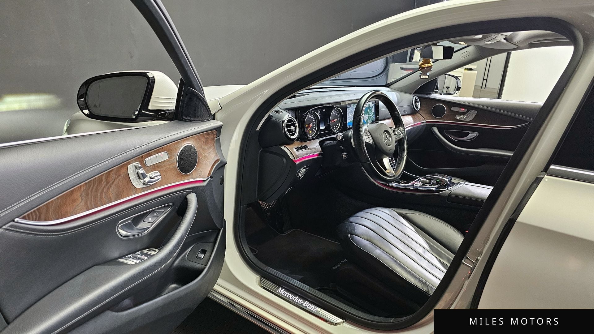 Mercedes-Benz E-Class W213 2017 — миниатюра 10