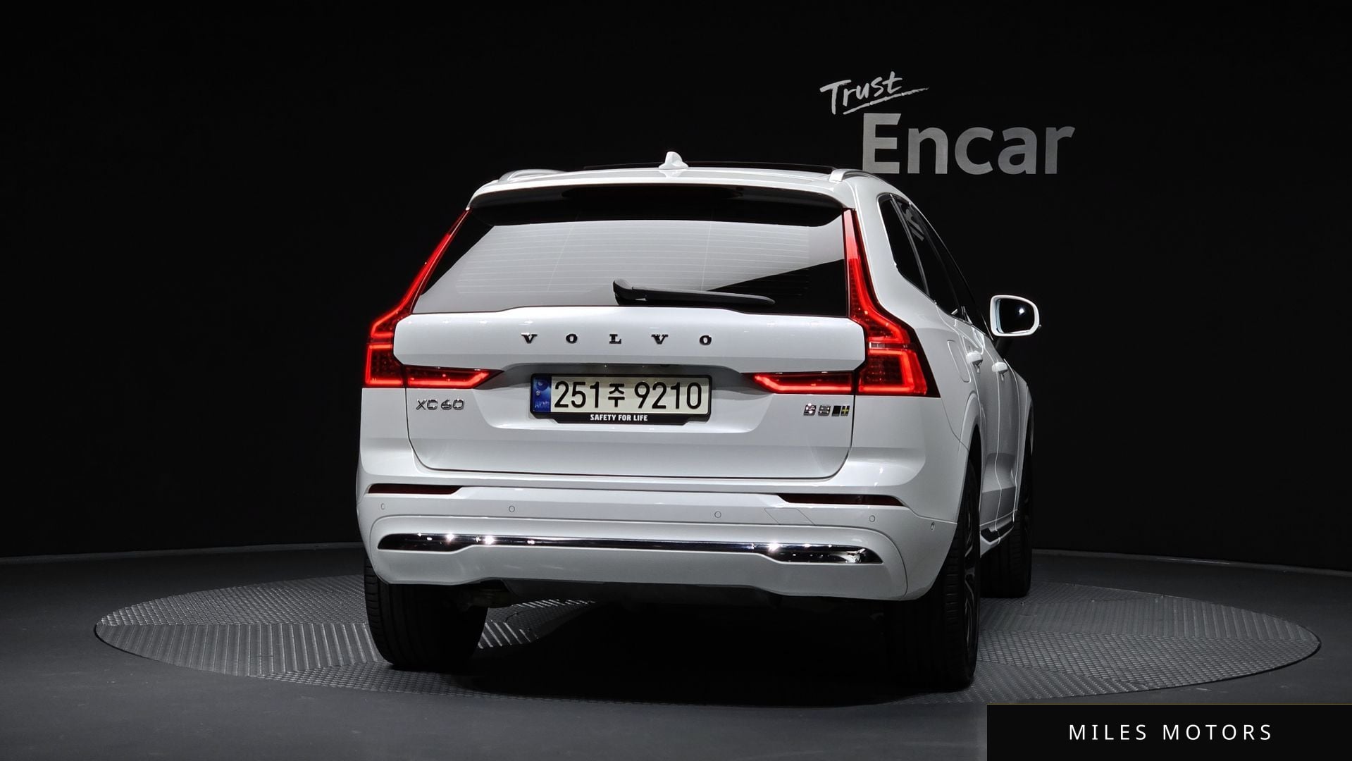 Volvo XC60 2024 — миниатюра 4