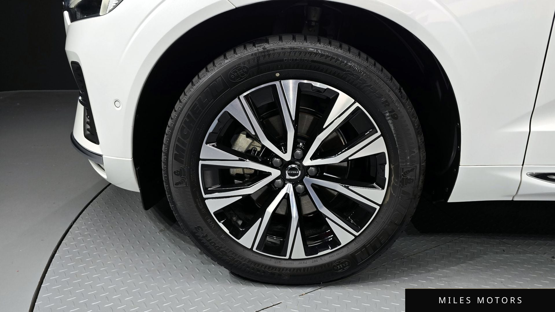 Volvo XC60 2024 — миниатюра 5