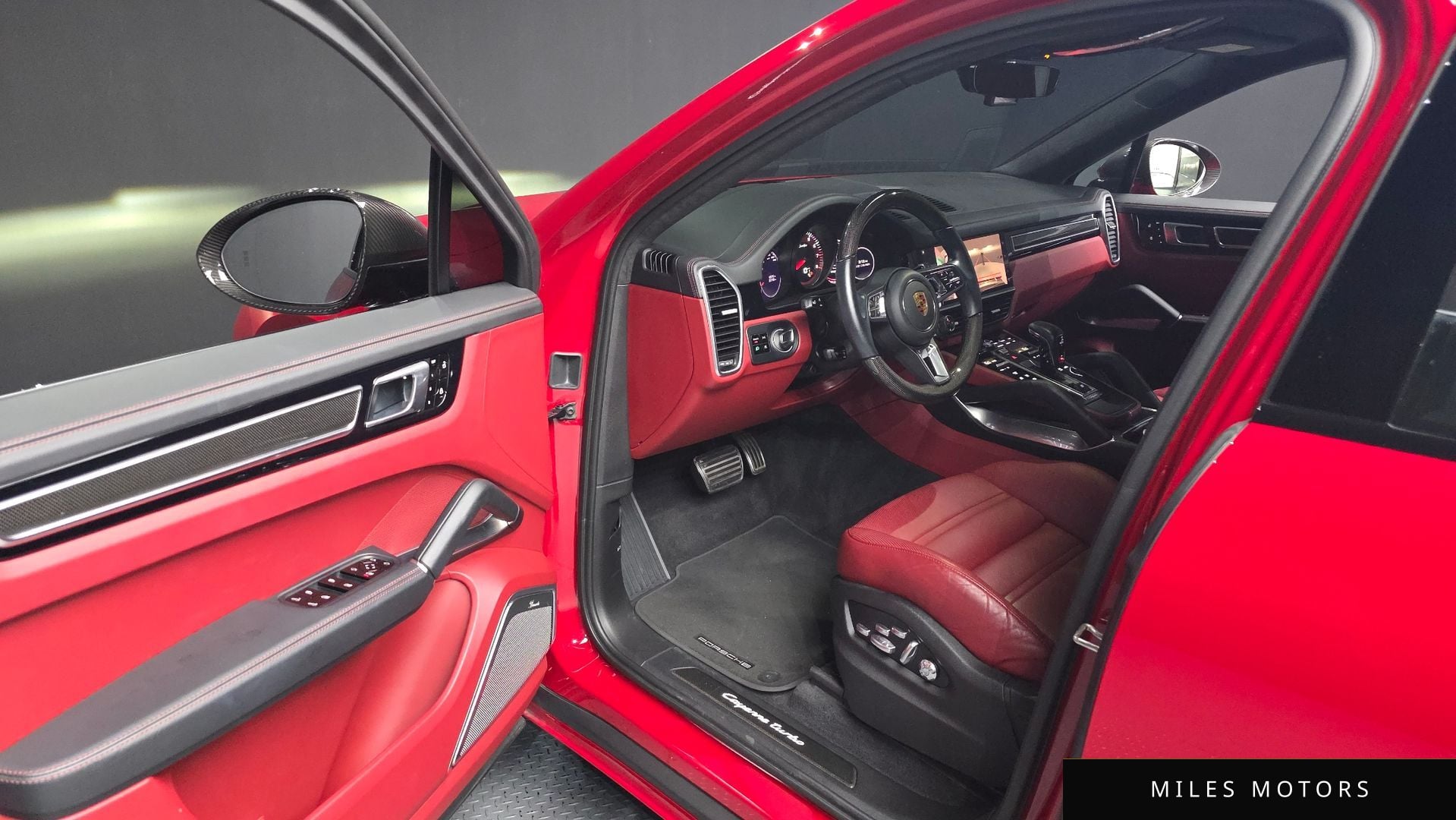 Porsche Cayenne 2021 — миниатюра 10