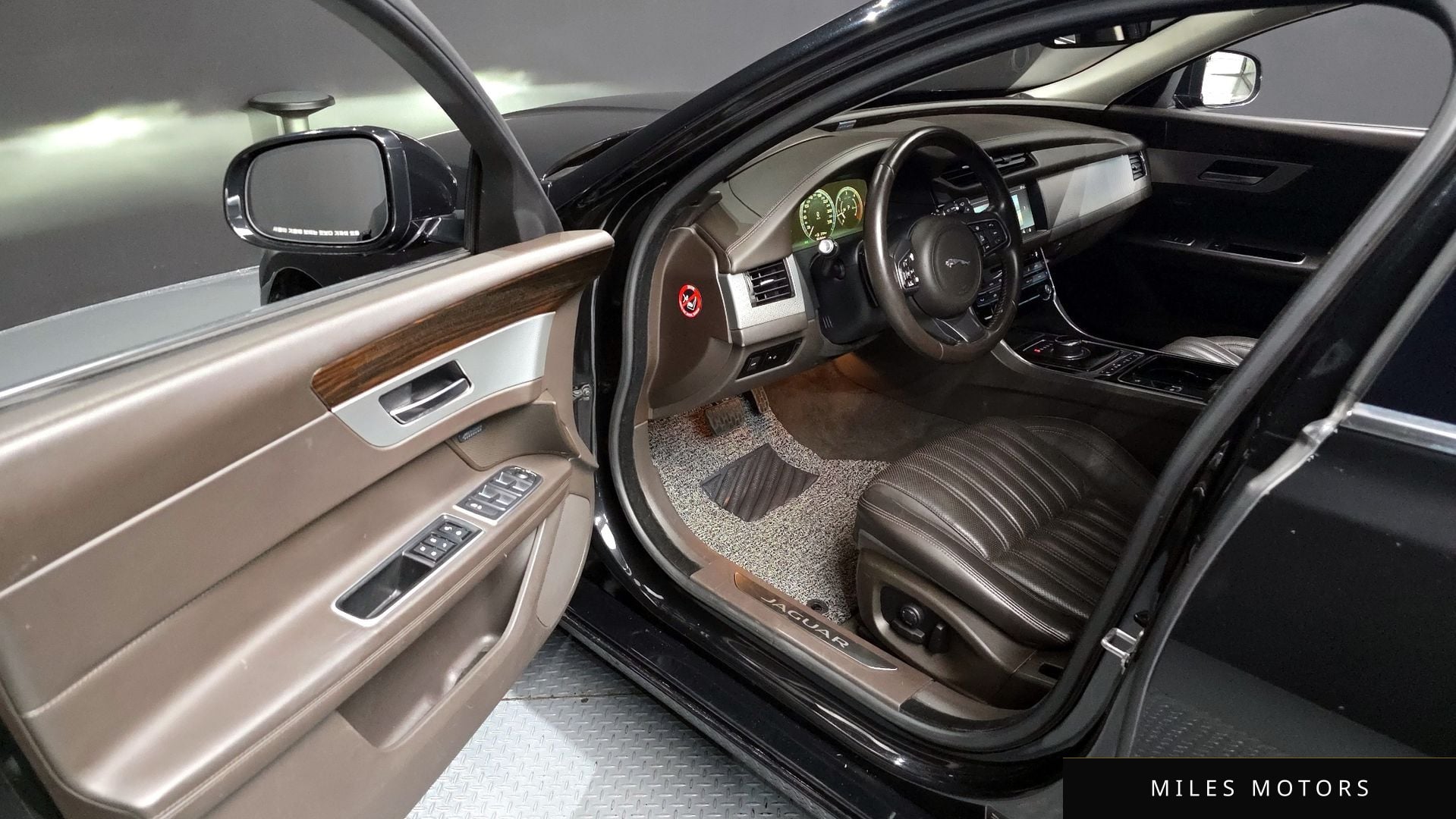 Jaguar XF (X260) 2017 — миниатюра 10