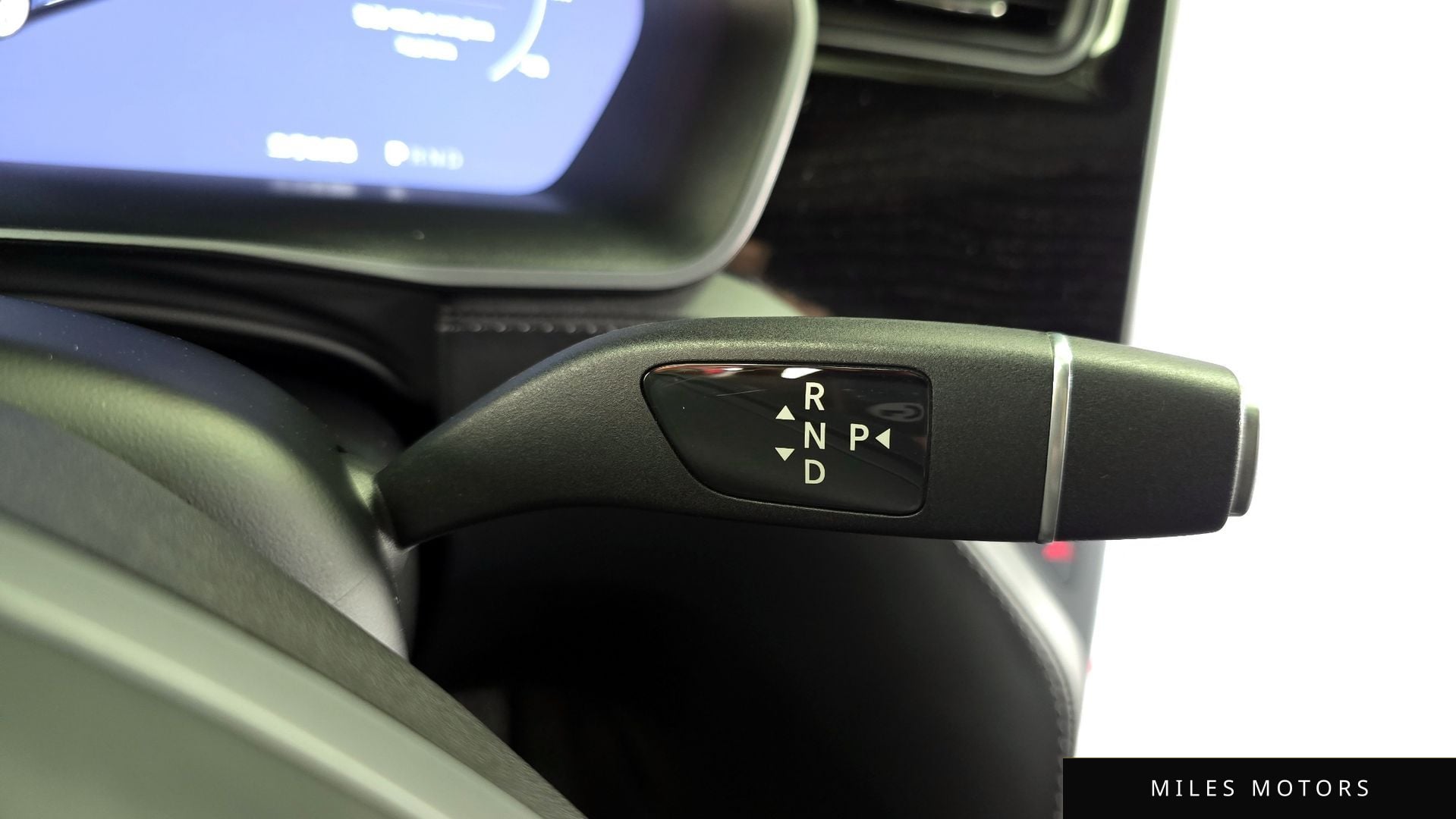 Tesla Model S 2018 — миниатюра 9
