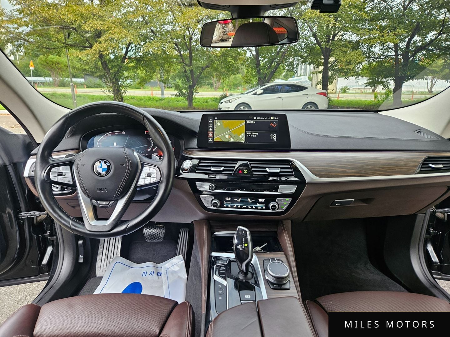 BMW 6 Series GT (G32) 2020 — миниатюра 10