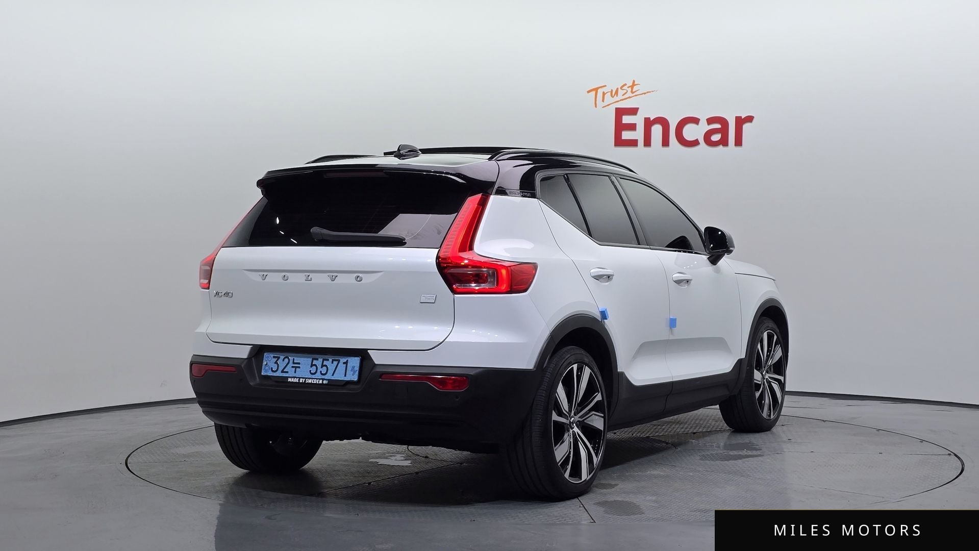 Volvo XC40 리차지 2022 — миниатюра 2