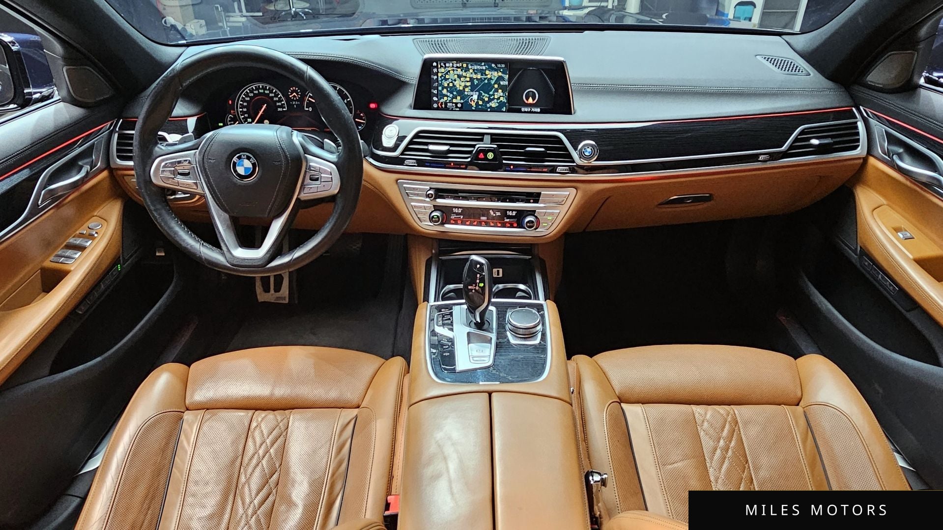 BMW 7 Series (G11) 2017 — миниатюра 7