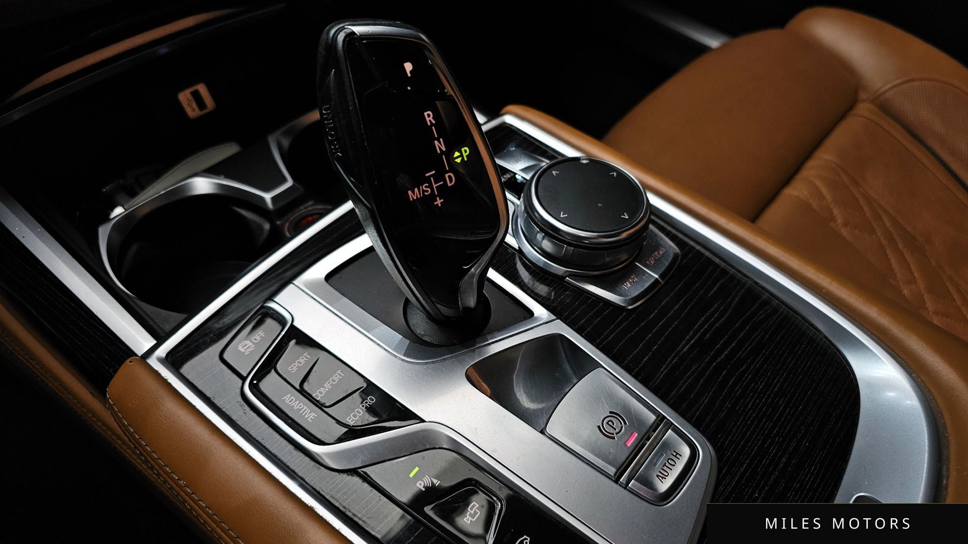 BMW 7 Series (G11) 2017 — миниатюра 9