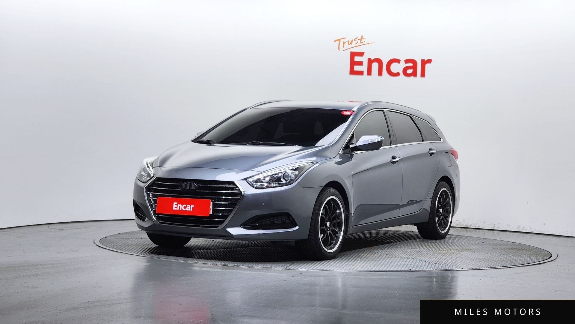 Hyundai i40 2018 — фото 1 из 12
