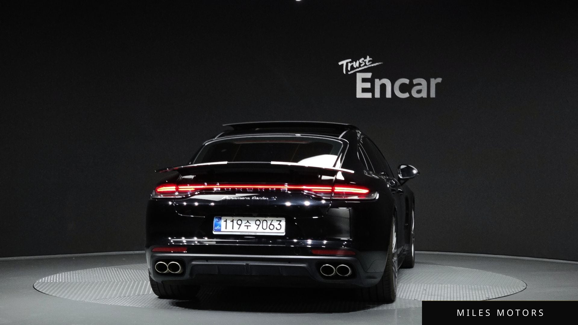 Porsche Panamera 2021 — миниатюра 4