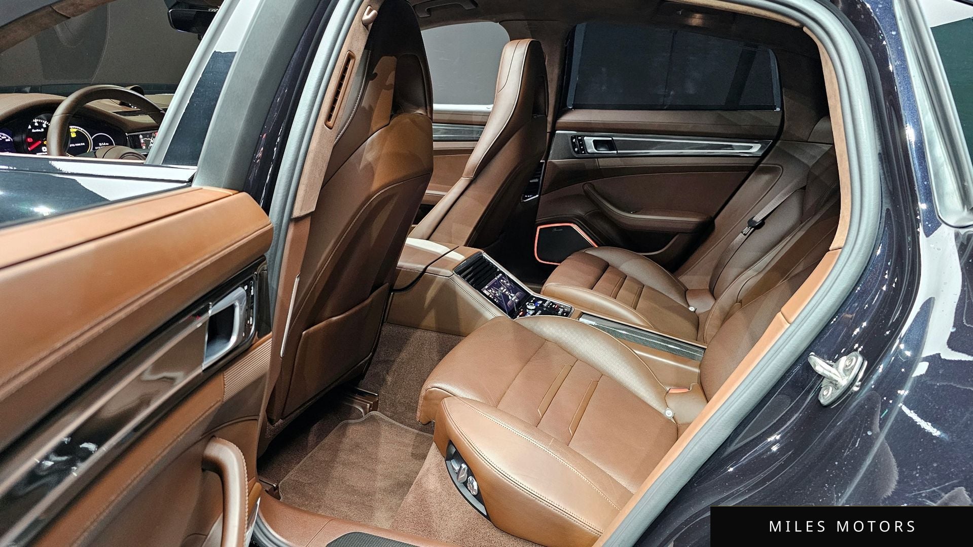 Porsche Panamera 2021 — миниатюра 12
