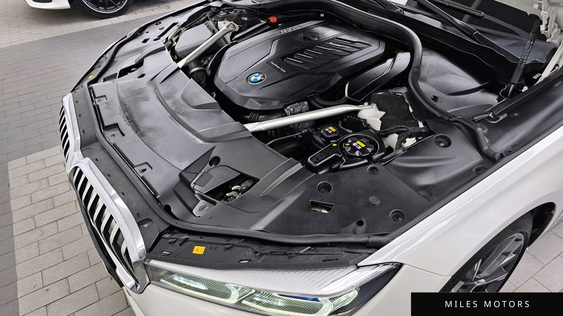 BMW 7 Series (G11) 2021 — миниатюра 6