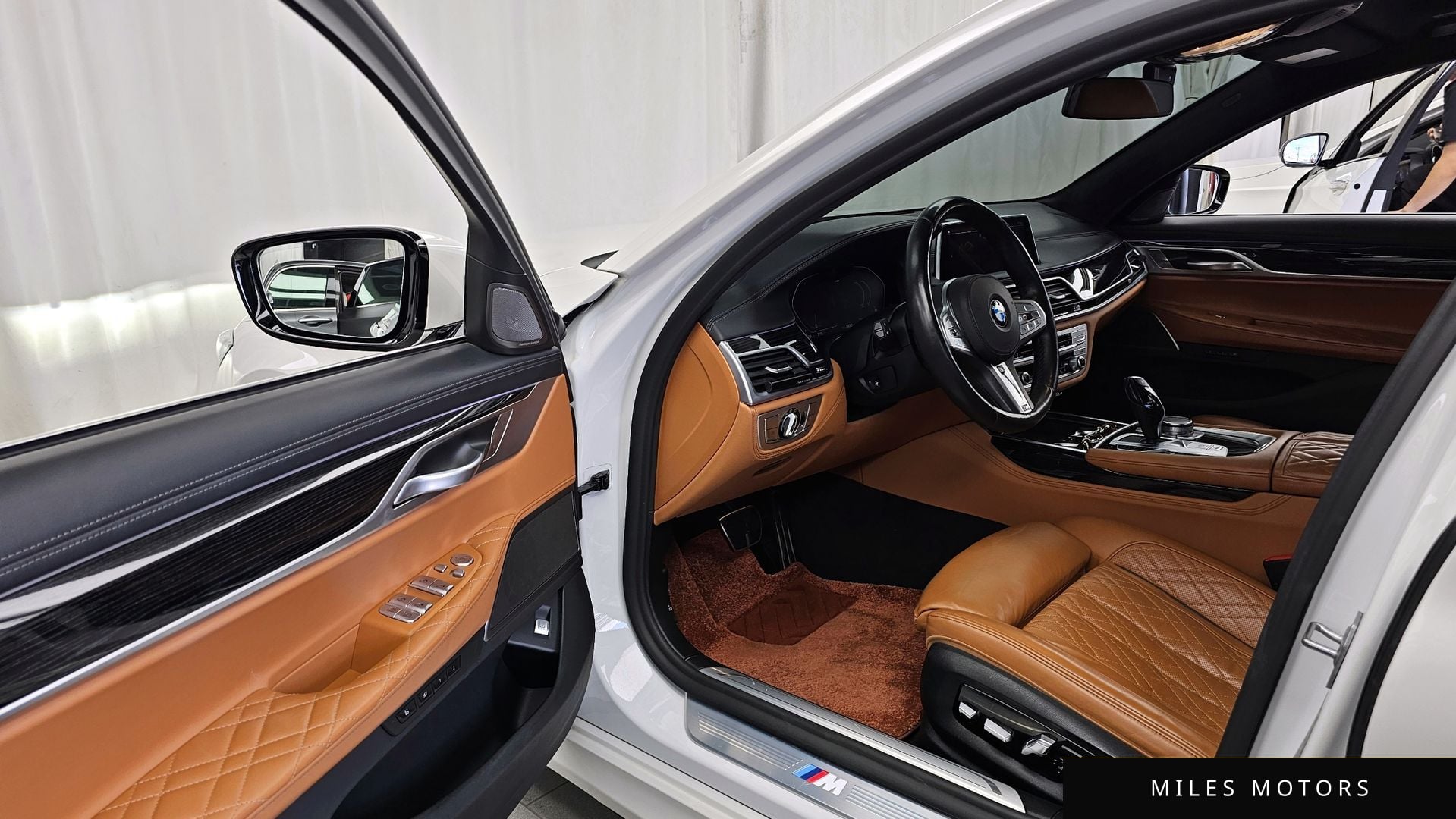 BMW 7 Series (G11) 2021 — миниатюра 10