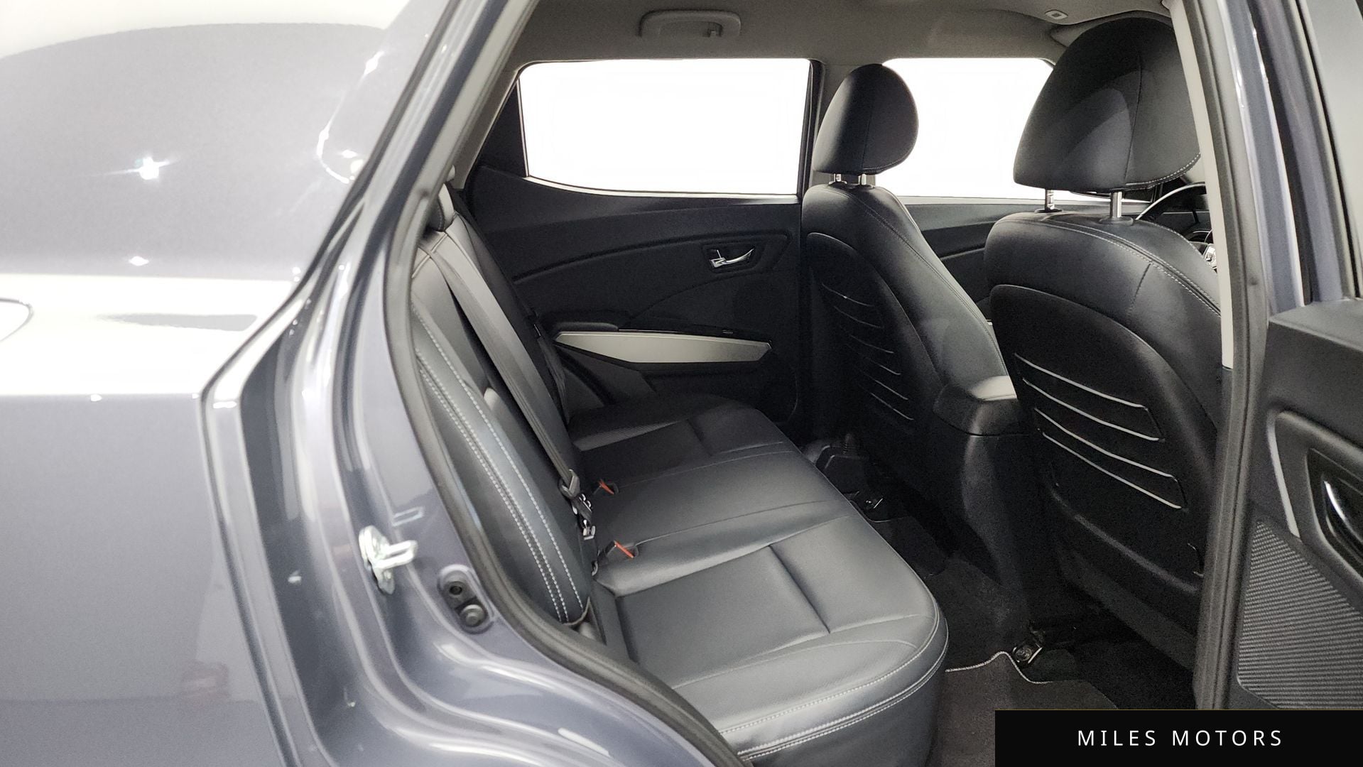 KG Mobility Tivoli 2016 — миниатюра 12