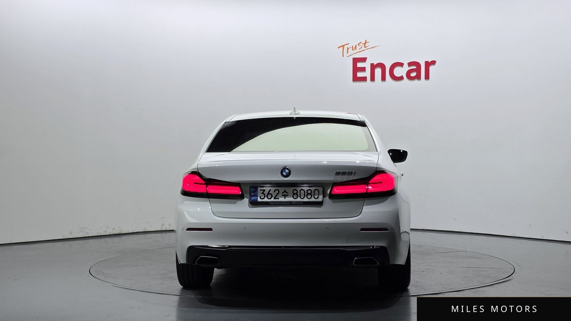 BMW 5 Series (G30) 2021 — миниатюра 4