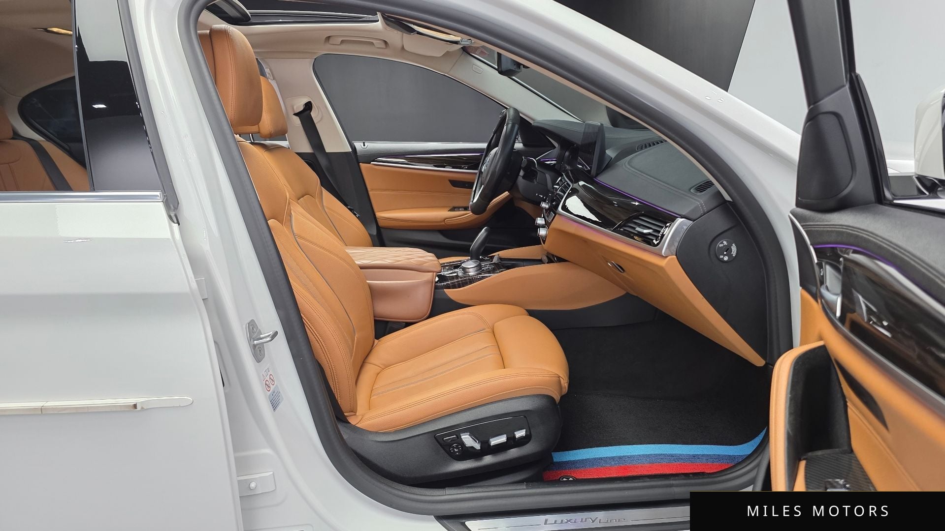 BMW 5 Series (G30) 2021 — миниатюра 10