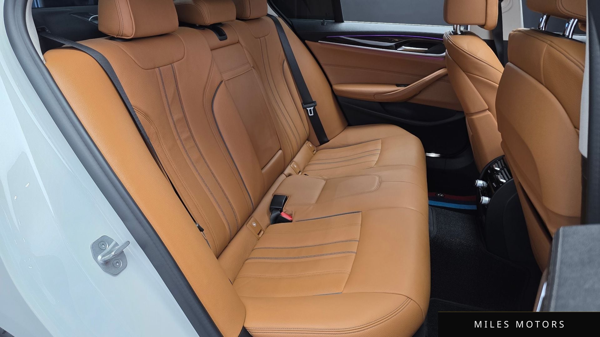 BMW 5 Series (G30) 2021 — миниатюра 12