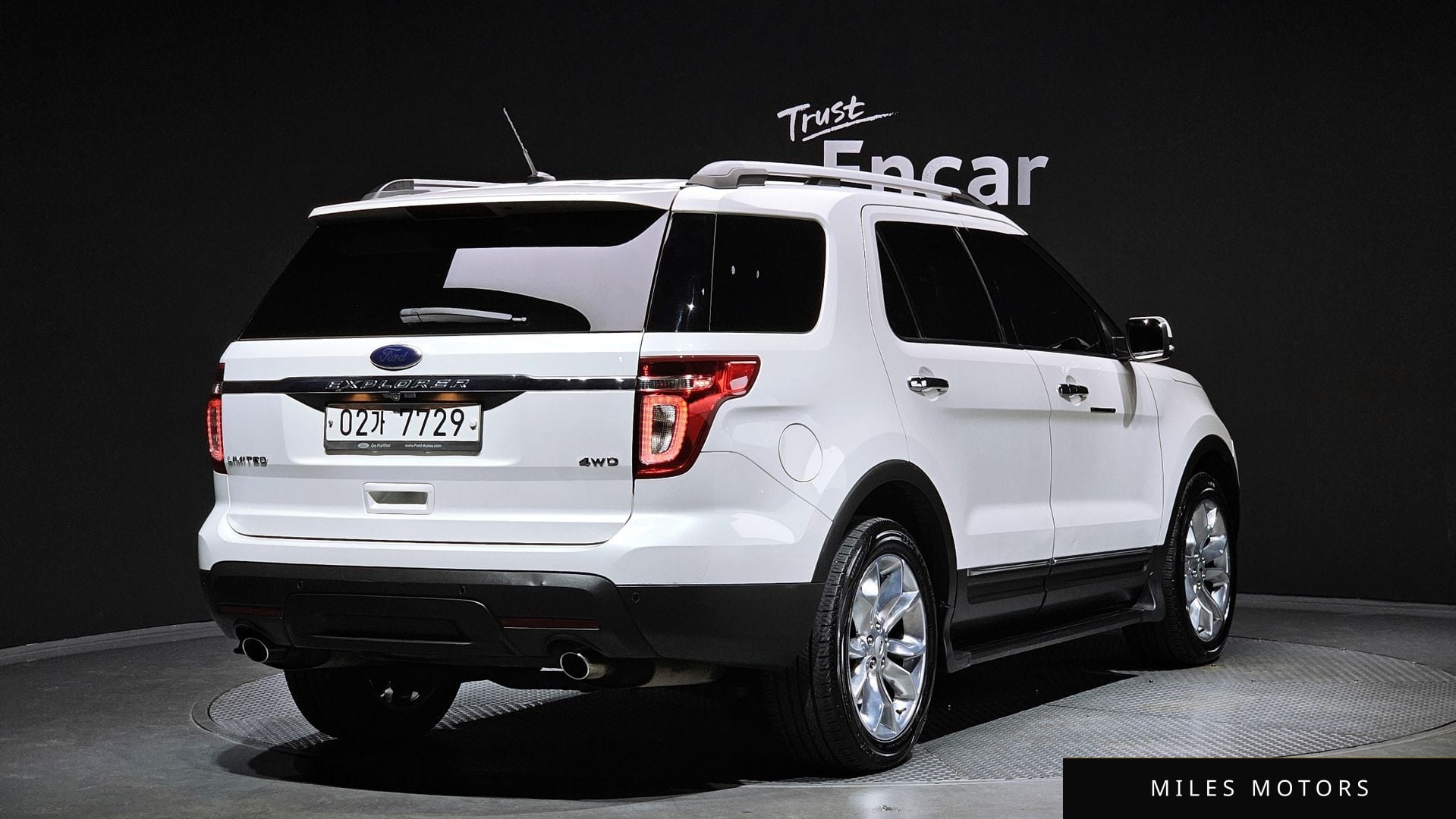 Ford Explorer 2014 — миниатюра 2