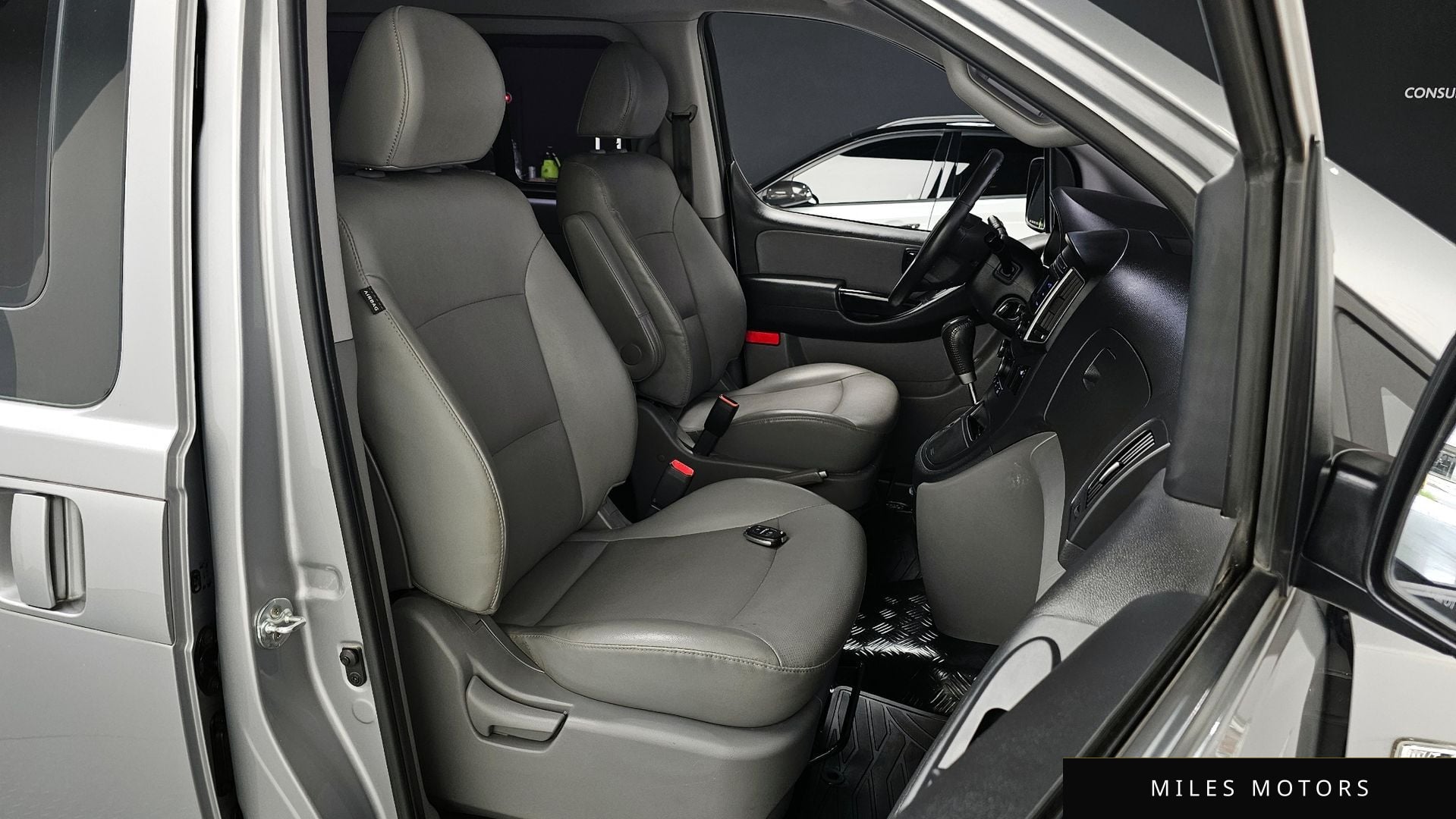 Hyundai Starex 2019 — миниатюра 10