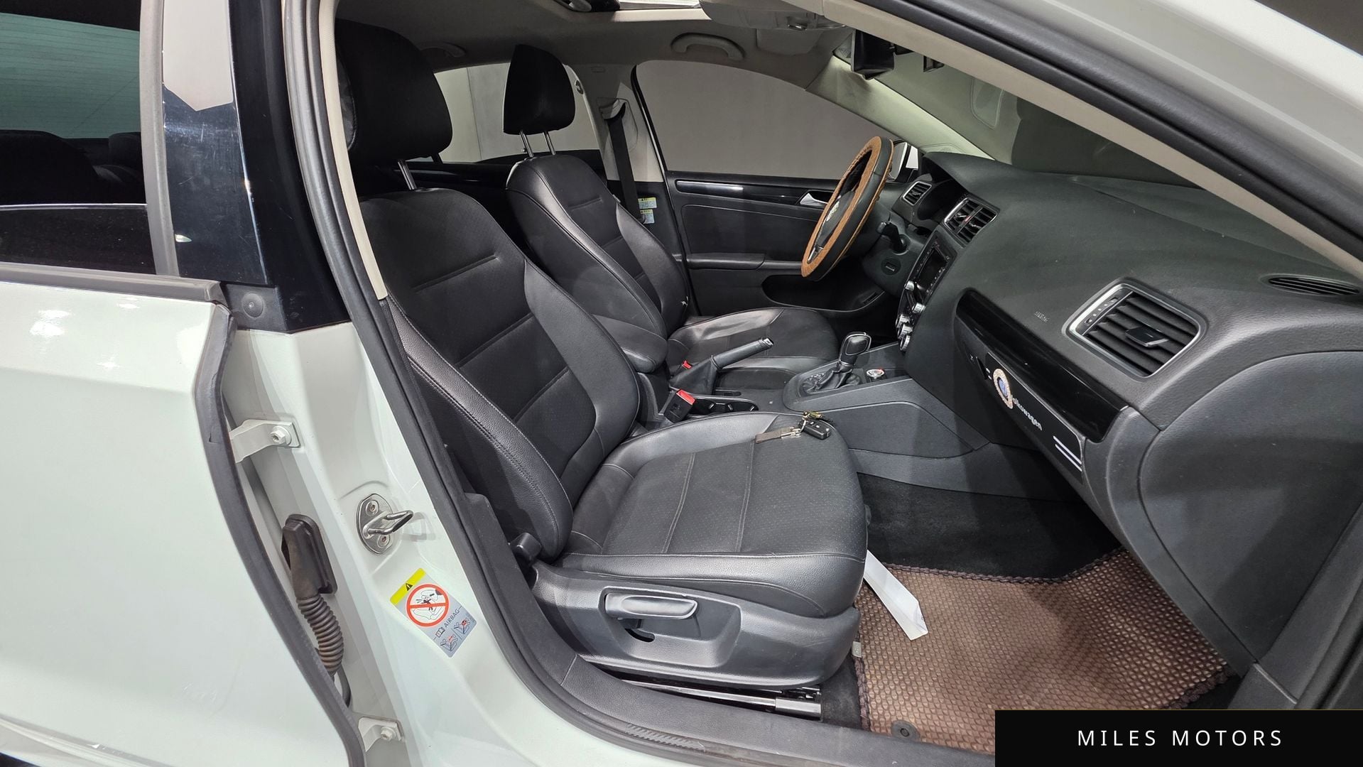 Volkswagen Jetta 2014 — миниатюра 10