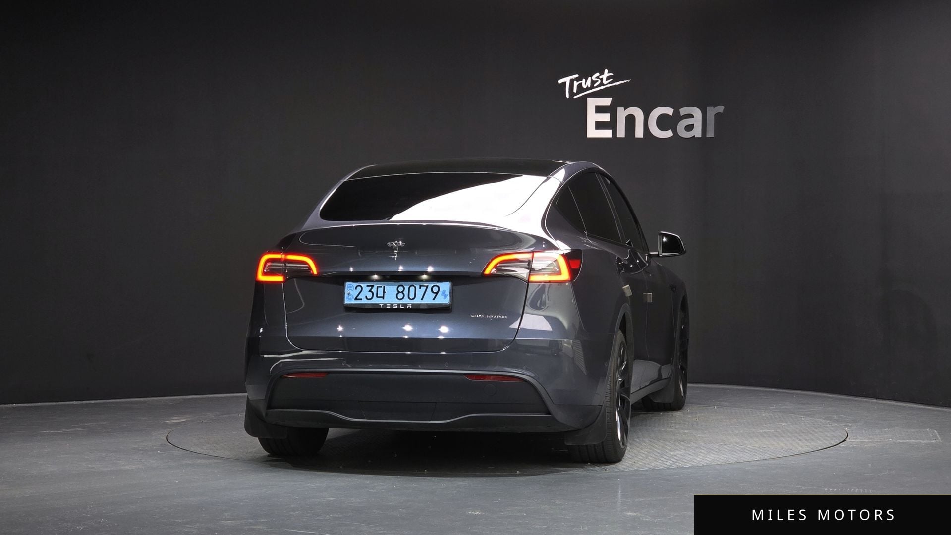 Tesla Model Y 2021 — миниатюра 4