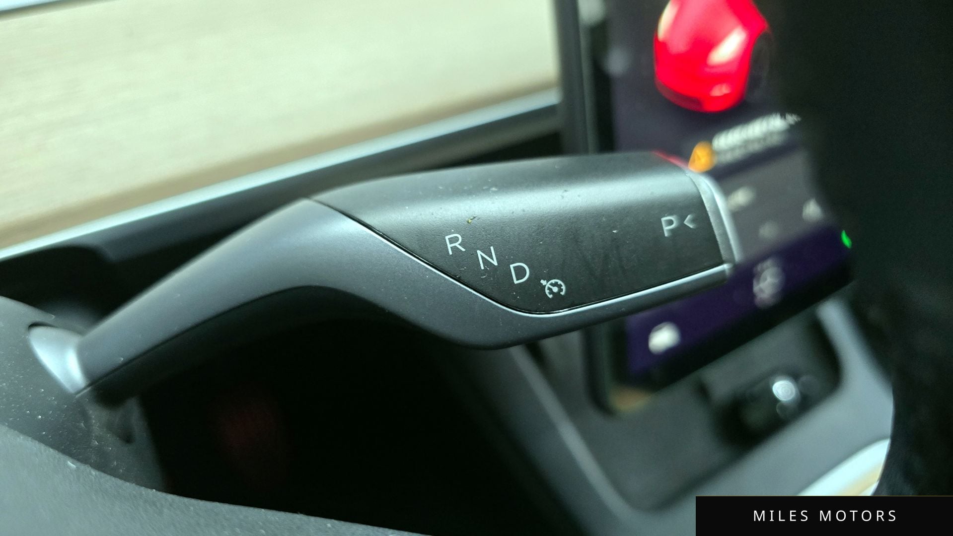 Tesla Model Y 2021 — миниатюра 9
