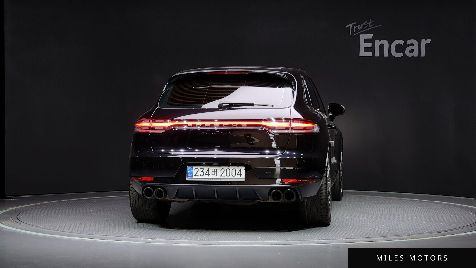 Porsche Macan 2021 — миниатюра 4