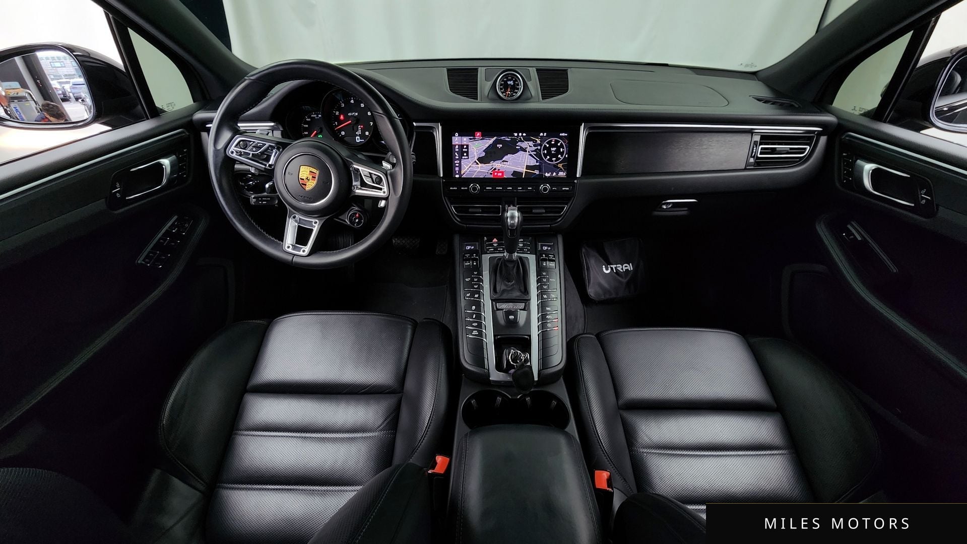 Porsche Macan 2021 — миниатюра 7