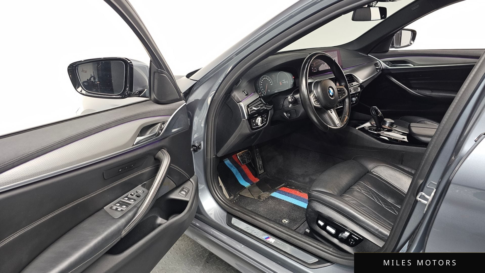 BMW 5 Series (G30) 2019 — миниатюра 11