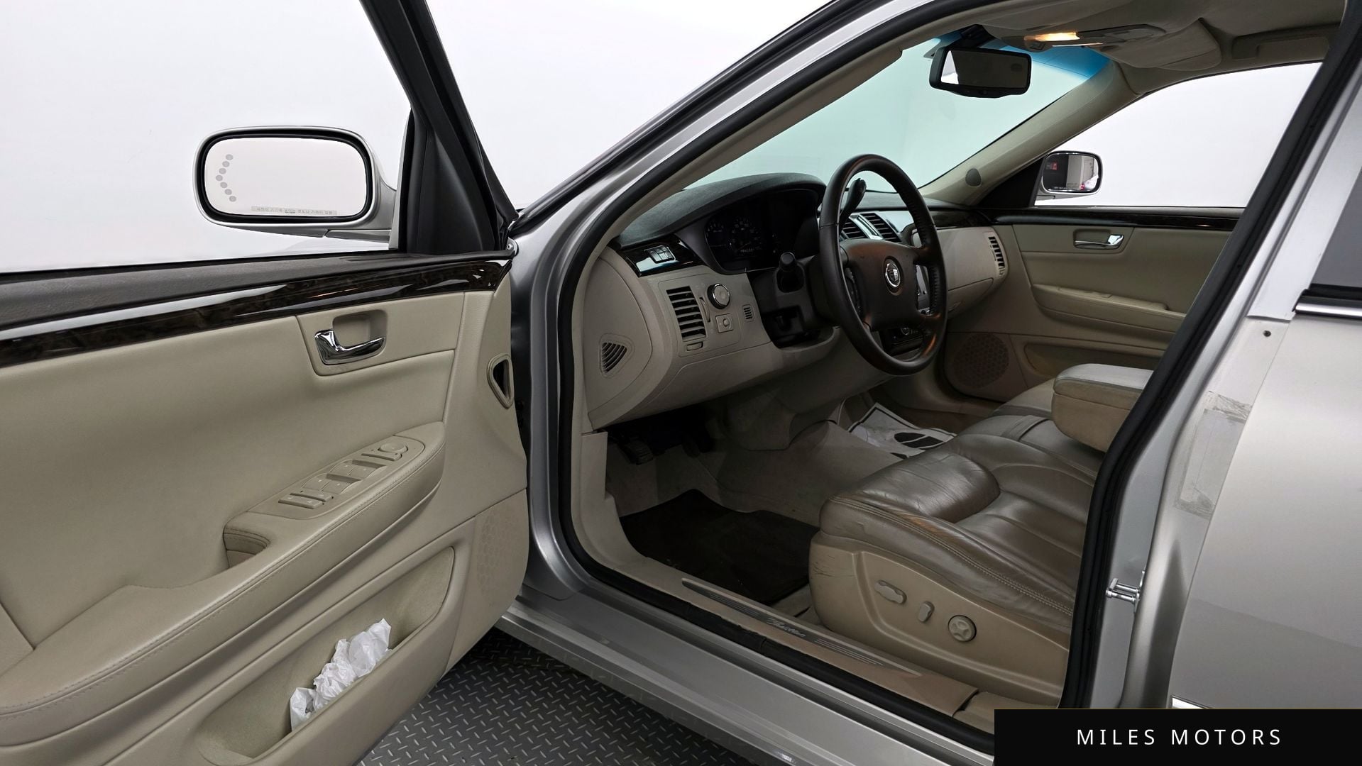 Cadillac DTS 2008 — миниатюра 10