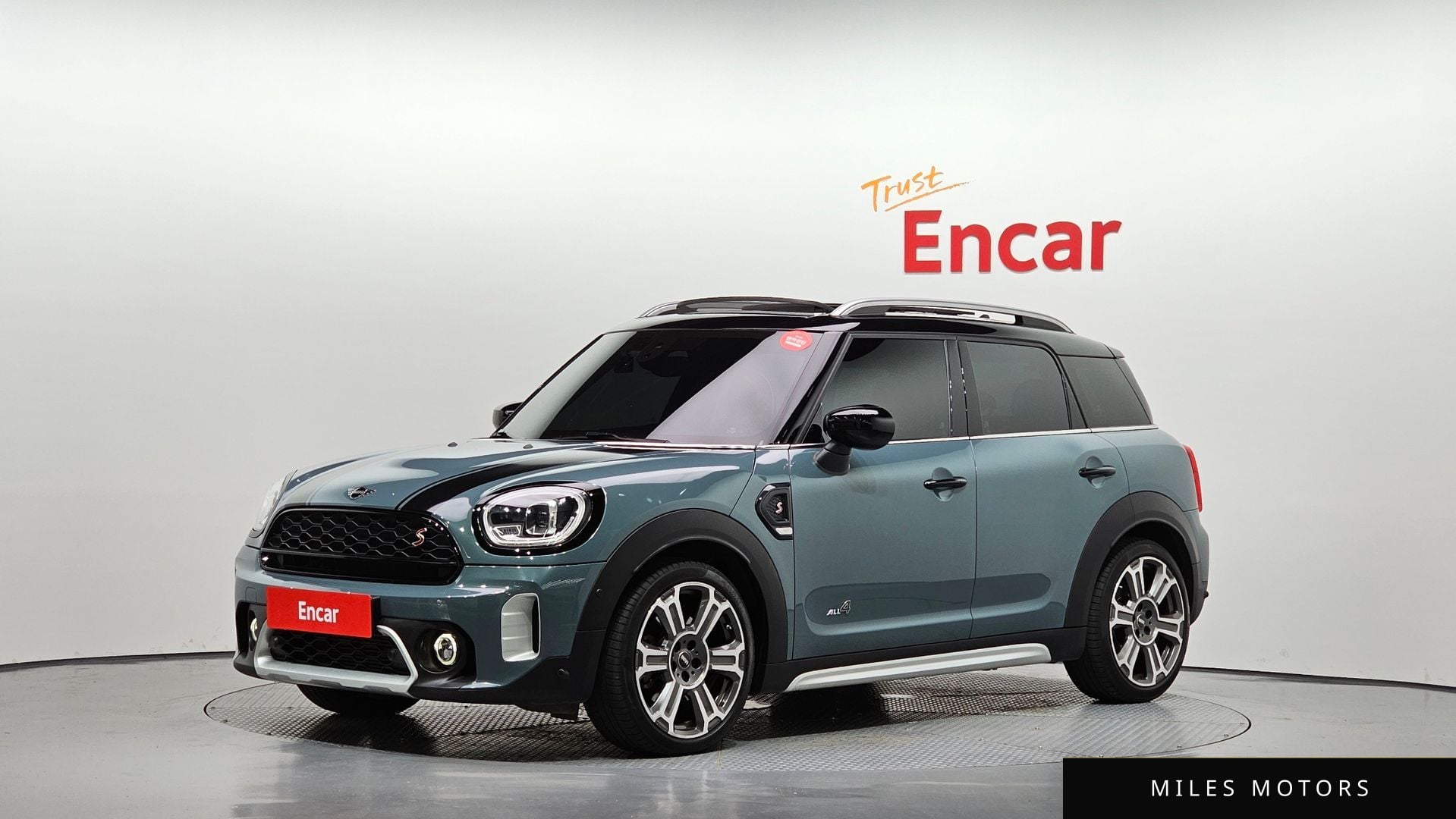 MINI Countryman 2021 — фото 1 из 12