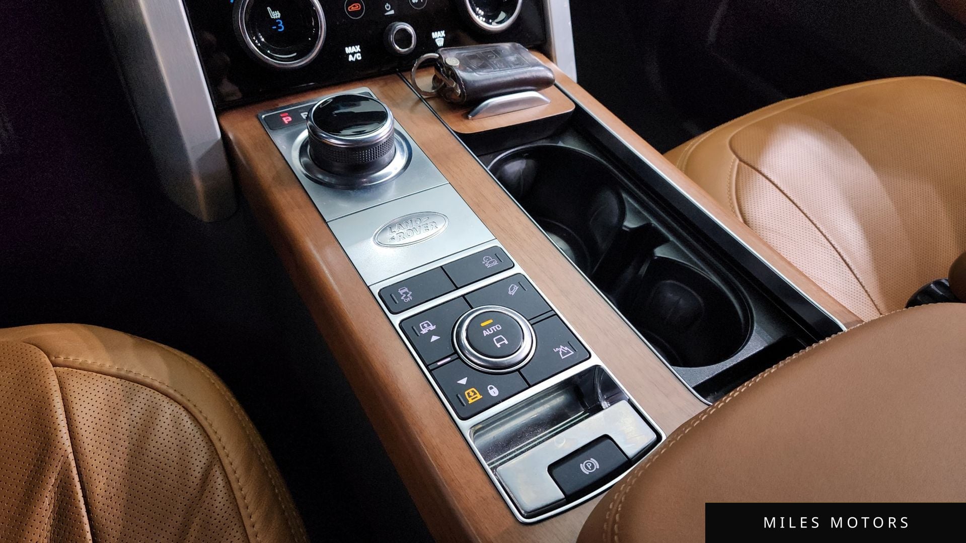 Land Rover Range Rover 2019 — миниатюра 9