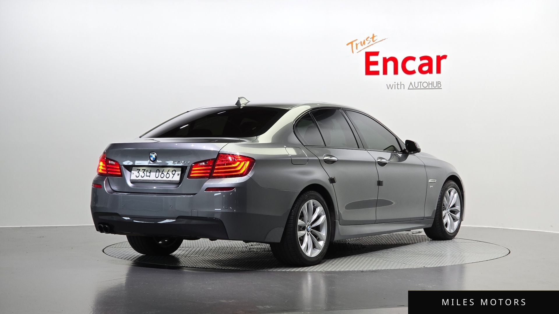 BMW 5시리즈 (F10) 2016 — миниатюра 2