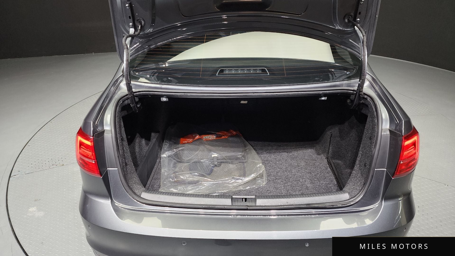 Volkswagen Jetta 2015 — миниатюра 20