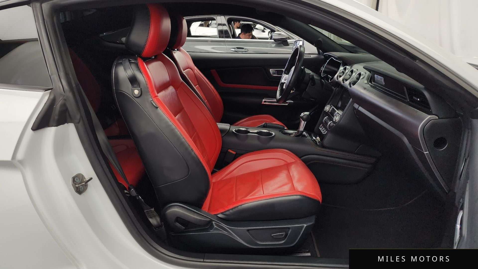 Ford 머스탱 2021 — миниатюра 11