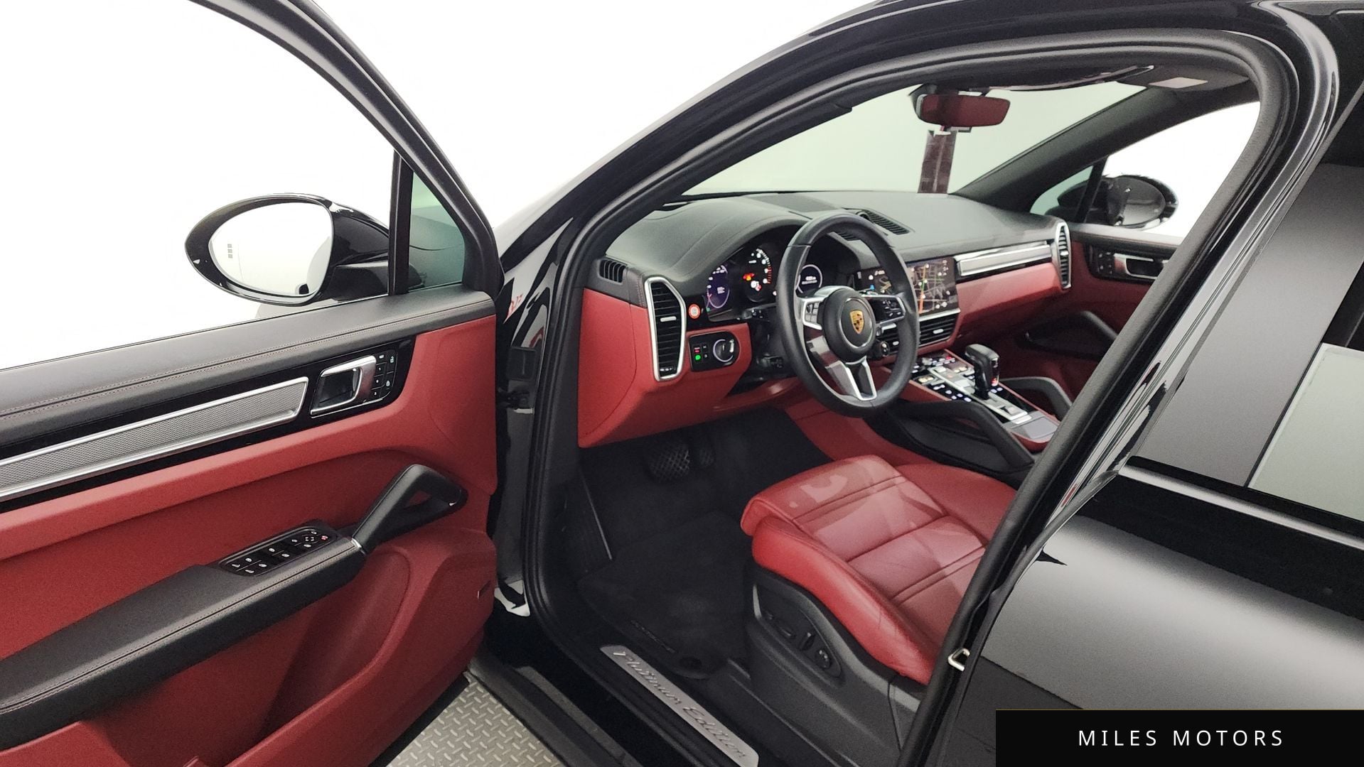 Porsche 카이엔 (PO536) 2023 — миниатюра 10