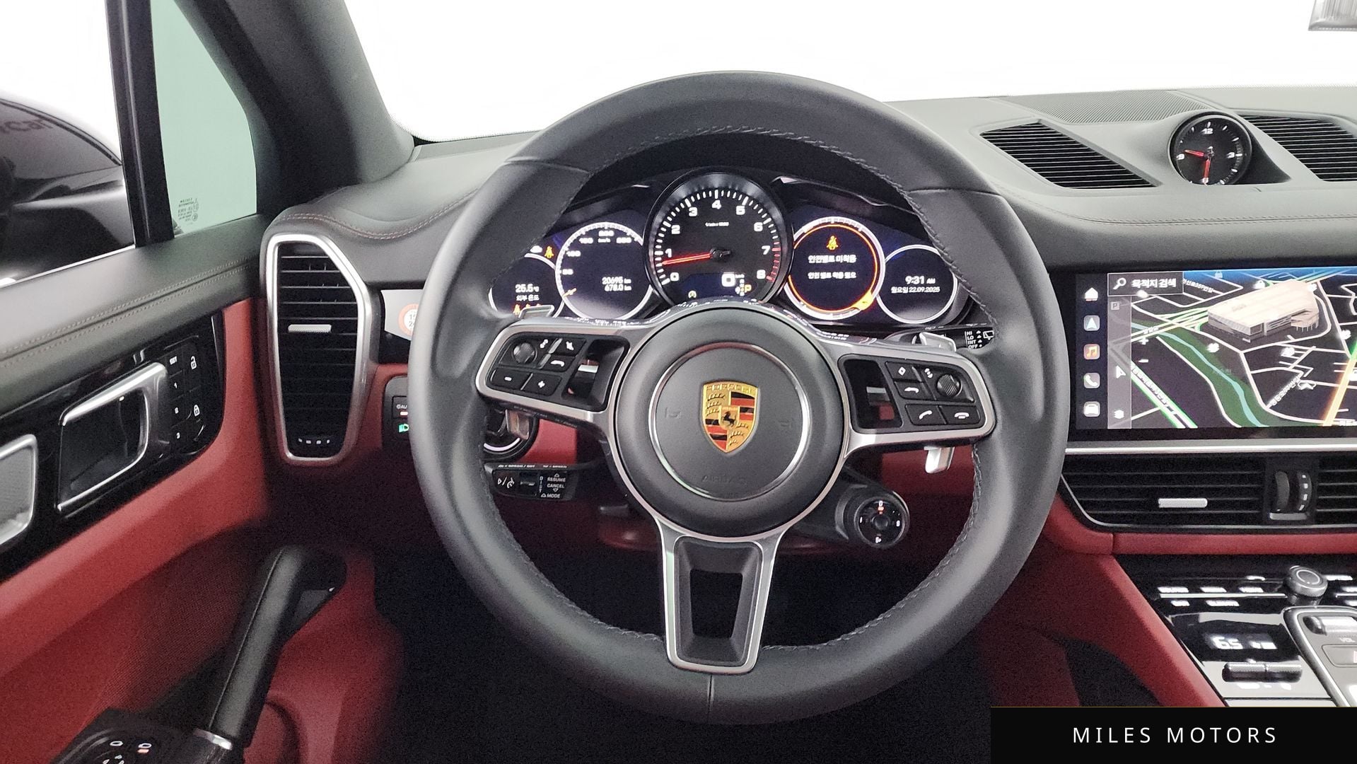 Porsche 카이엔 (PO536) 2023 — миниатюра 13