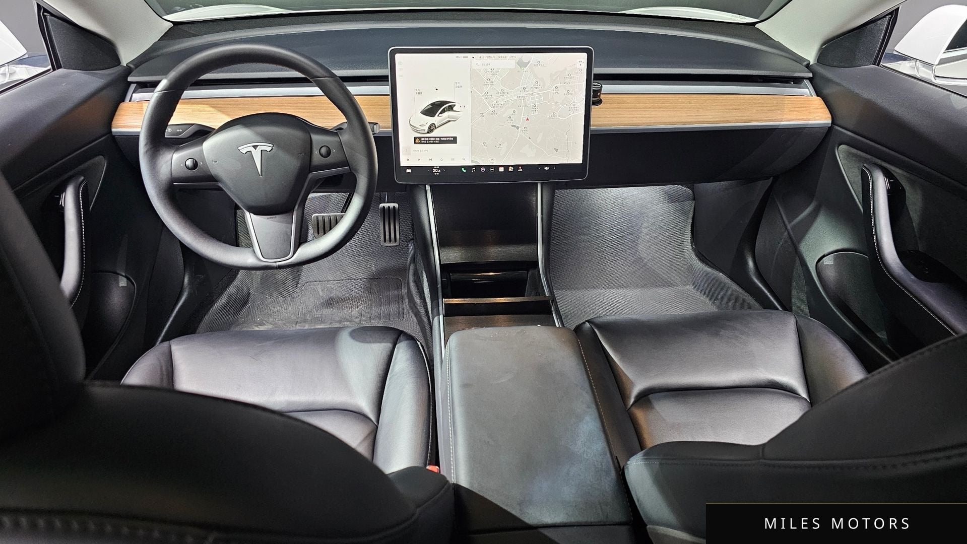 Tesla Model 3 2020 — миниатюра 7