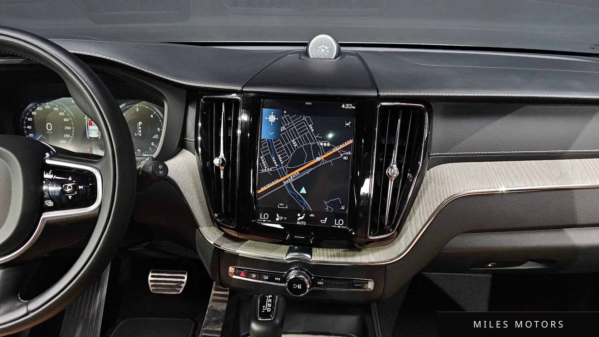 Volvo XC60 2019 — миниатюра 15