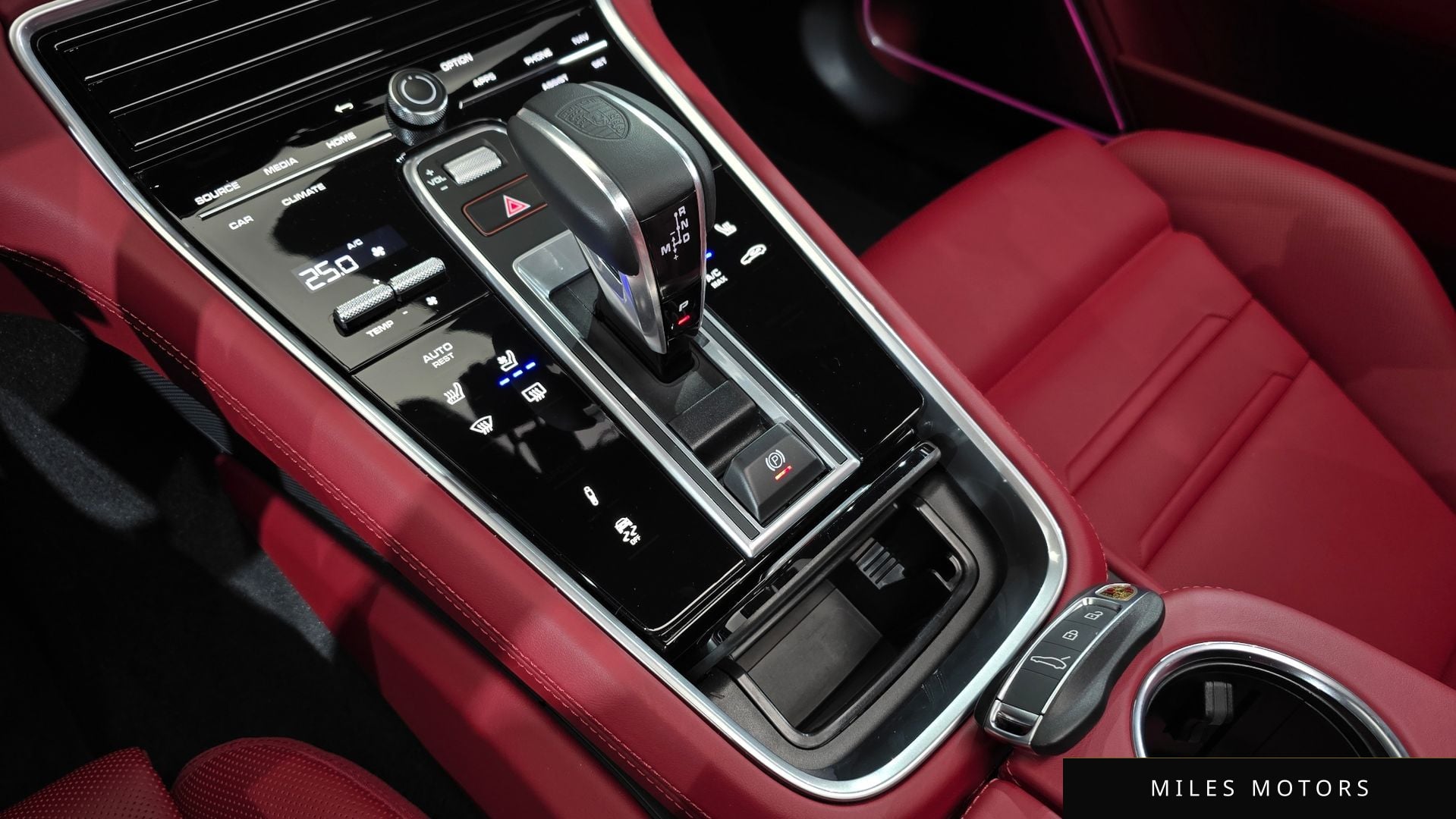 Porsche 파나메라 (971) 2023 — миниатюра 9