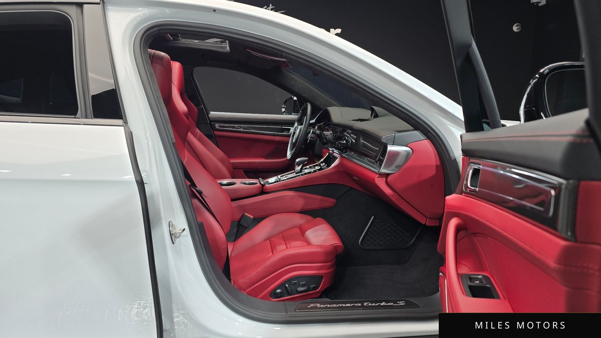 Porsche 파나메라 (971) 2023 — миниатюра 10