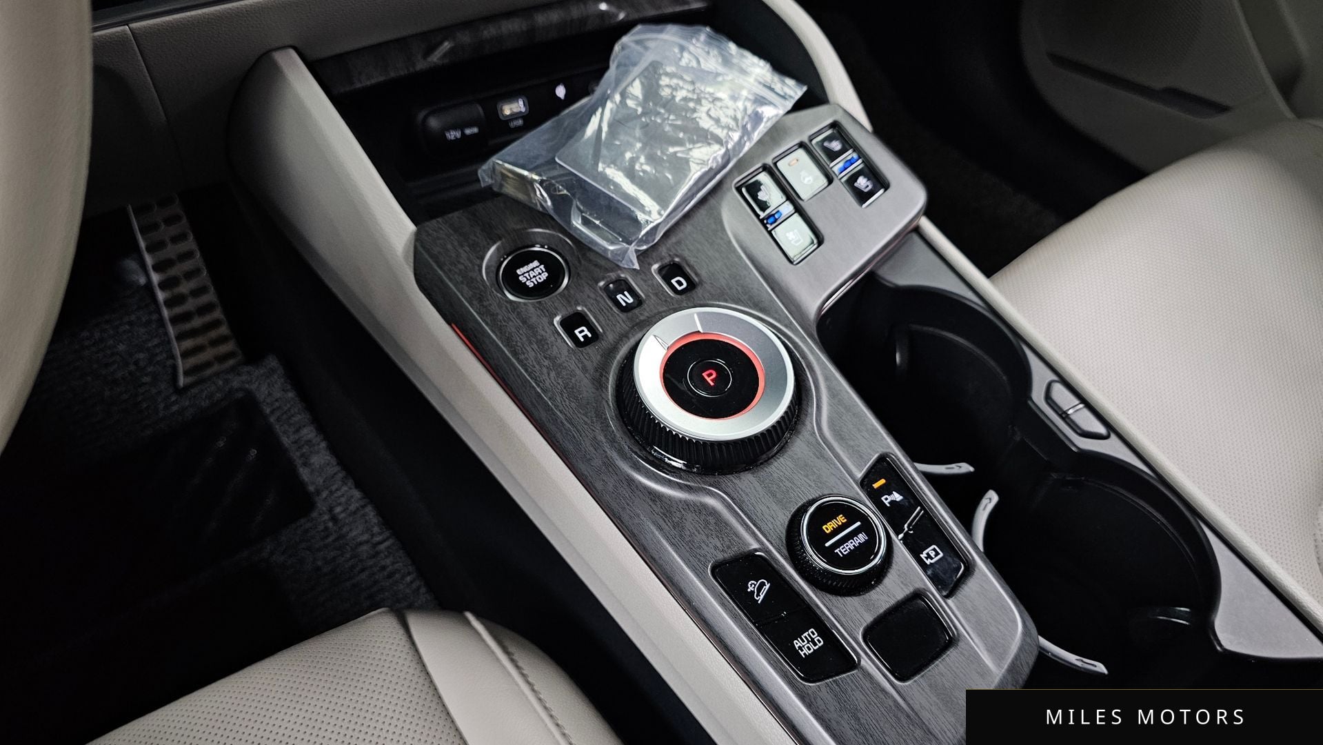 Kia Sportage 2023 — миниатюра 9