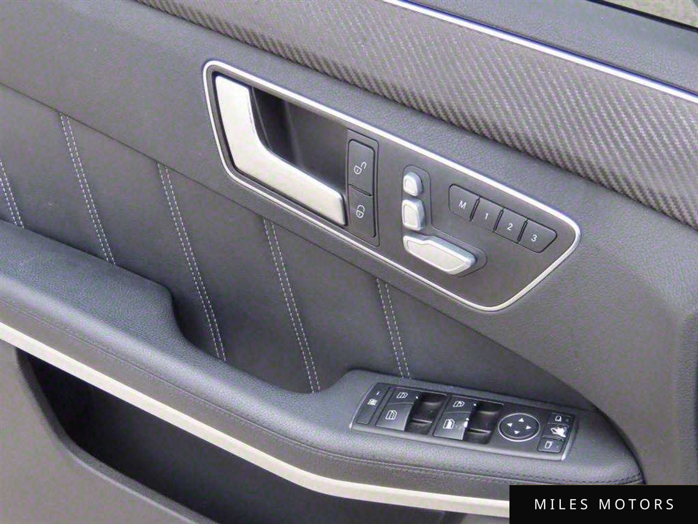 Mercedes-Benz E-Class W212 2016 — миниатюра 11
