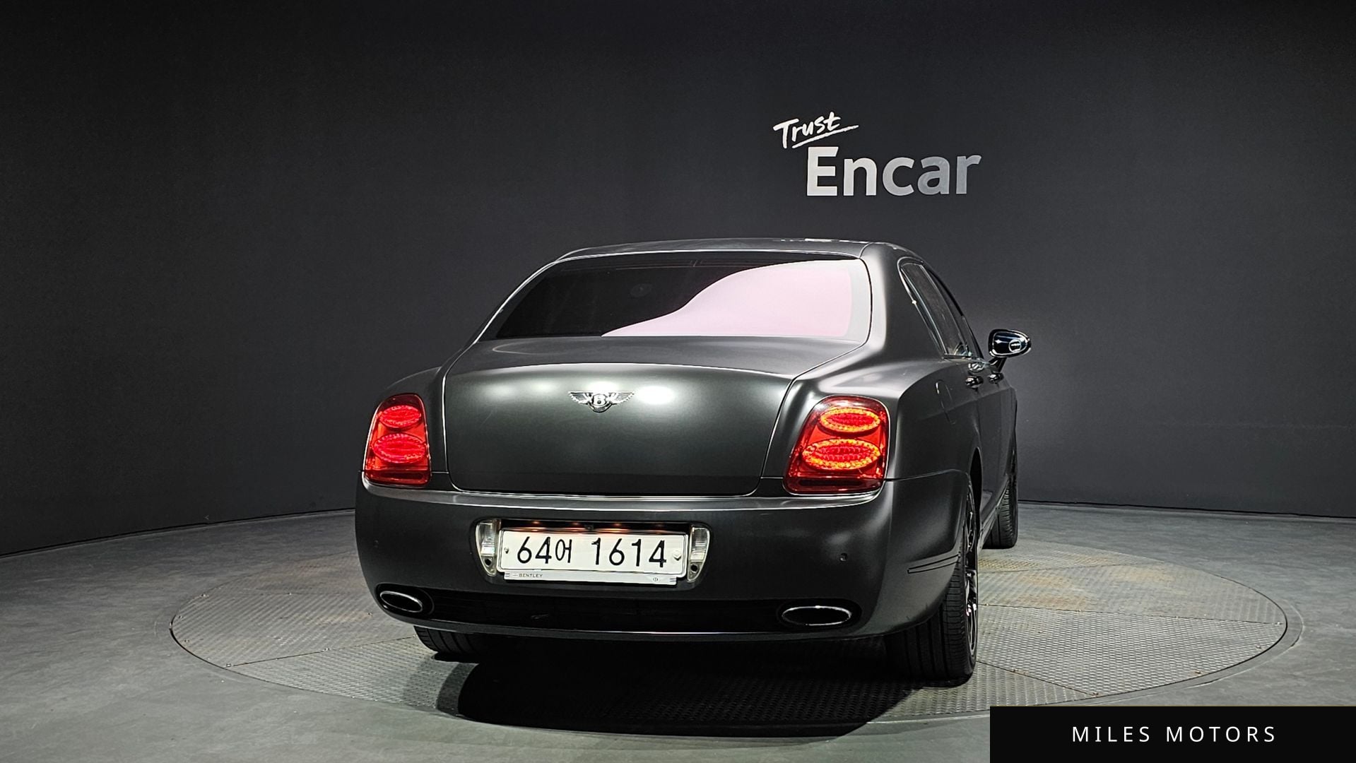 Bentley Flying Spur 2006 — миниатюра 4