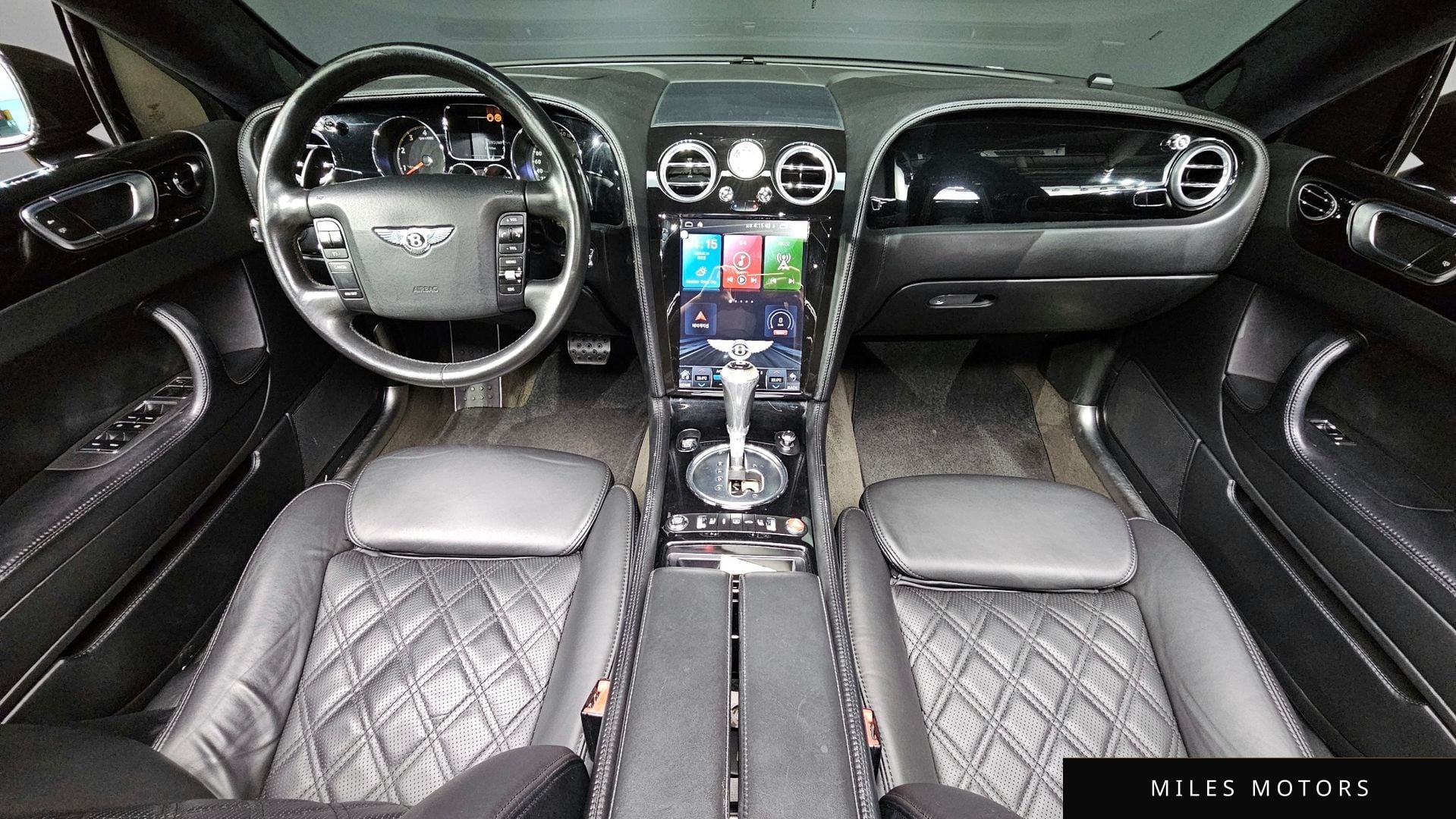 Bentley Flying Spur 2006 — миниатюра 7